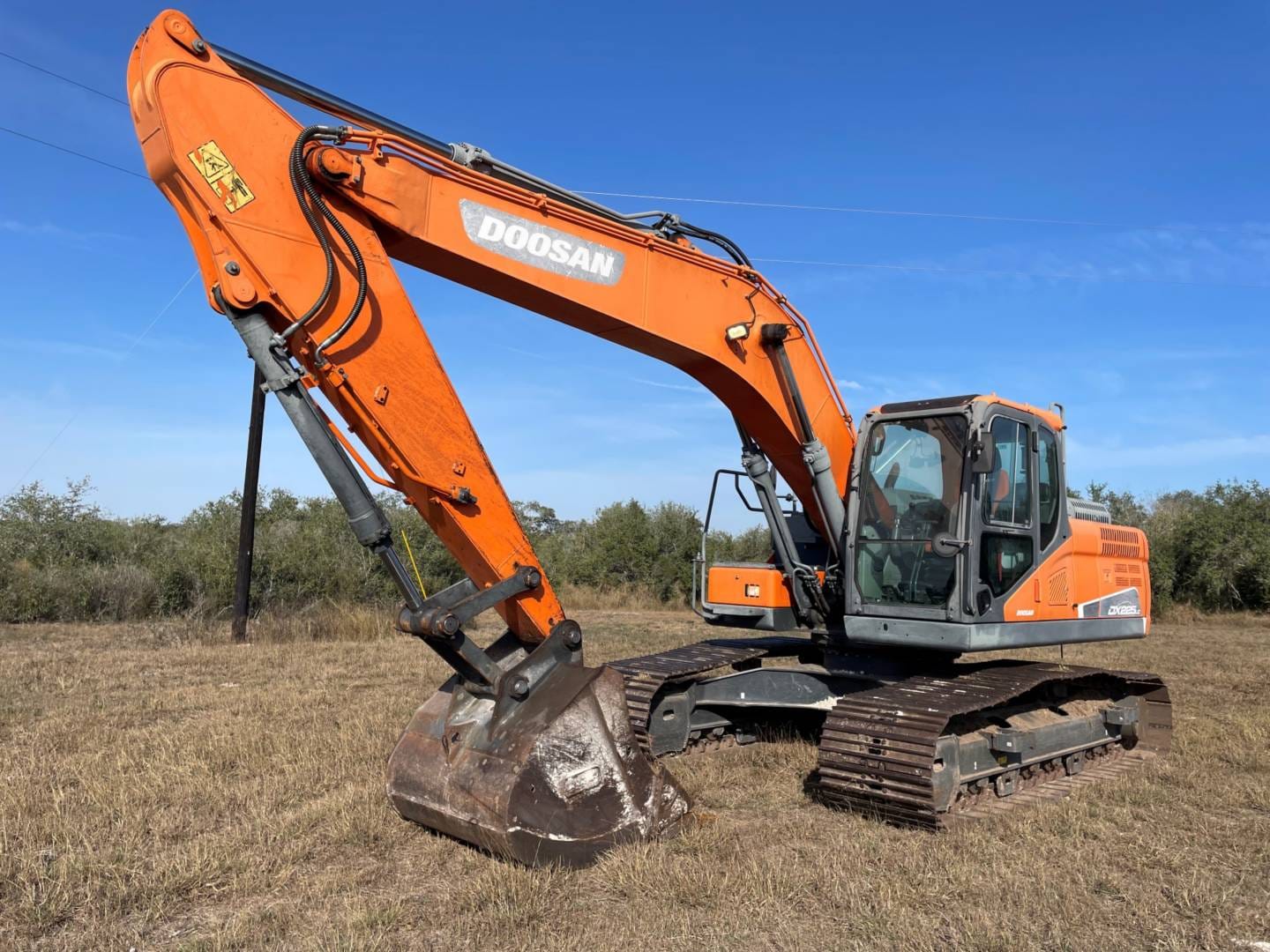 2017 DOOSAN DX225LC-5