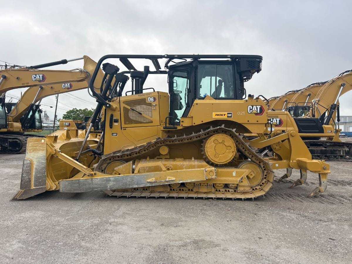 2024 CAT D6 LGP