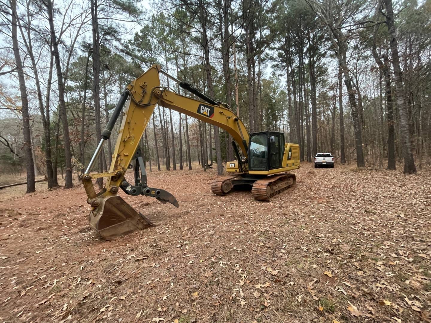 2018 CAT 320-07