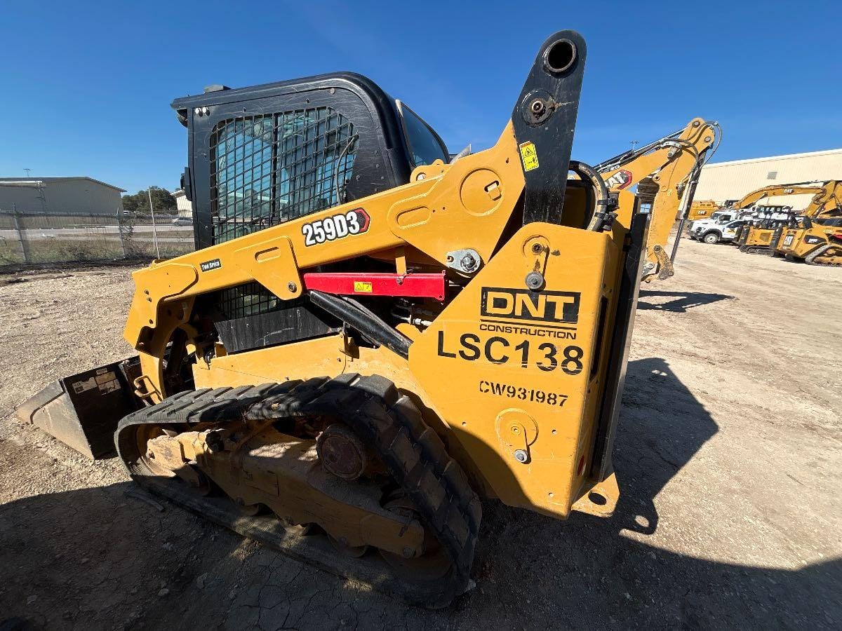 2024 CAT 259D CAB