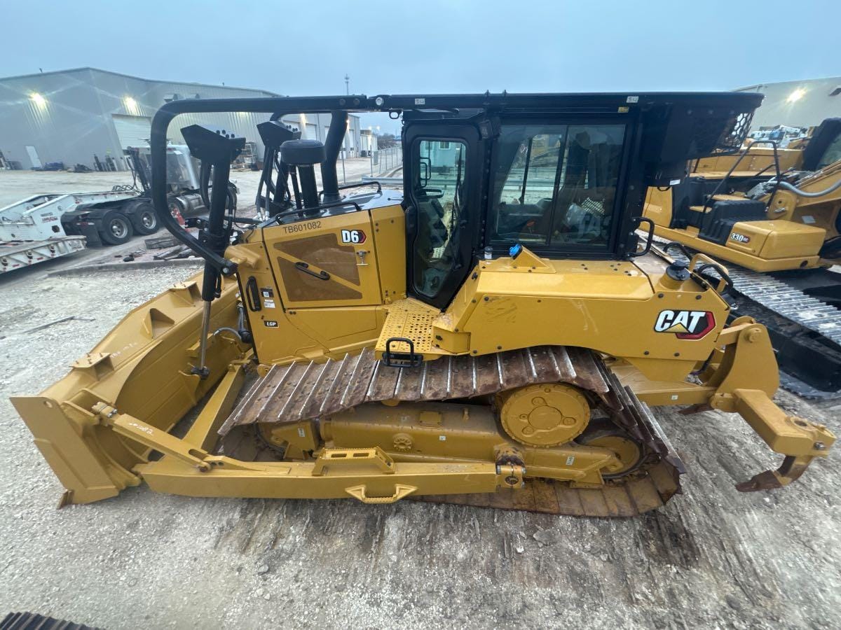 2024 CAT D6 LGP