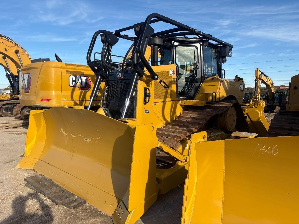 2024 CAT D6 LGP