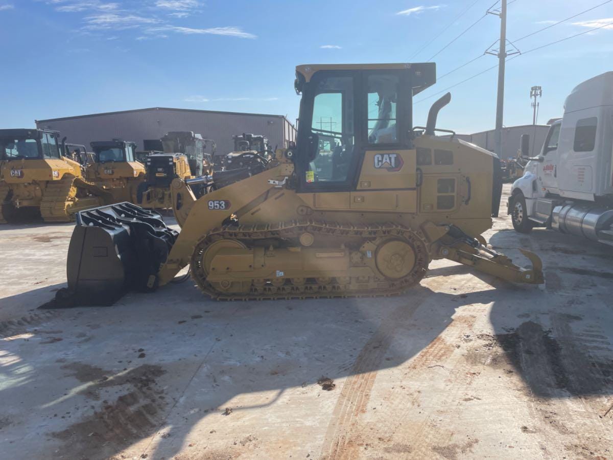2024 CAT 953 QC