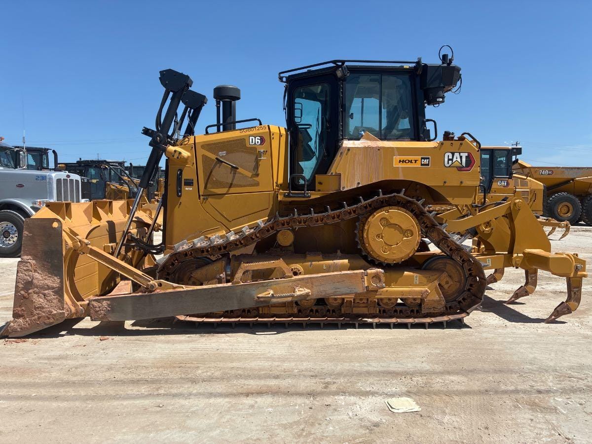 2024 CAT D6 3D