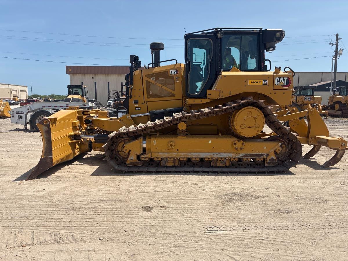 2023 CAT D6 LGPVP