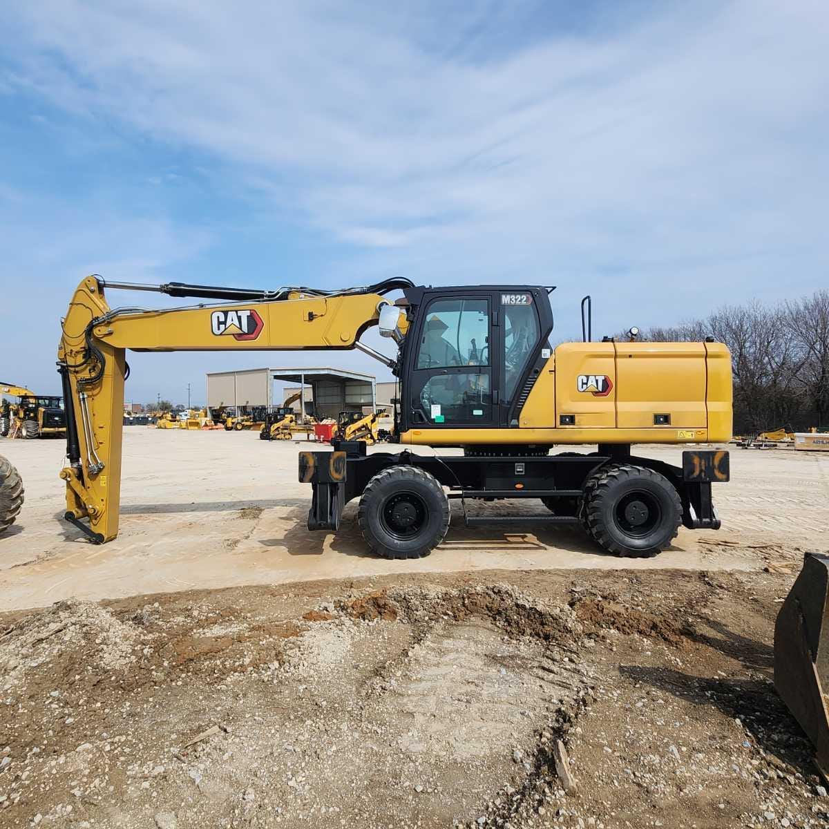 2025 CAT M322