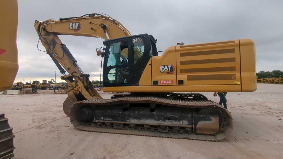 2023 CAT 340 12 TC