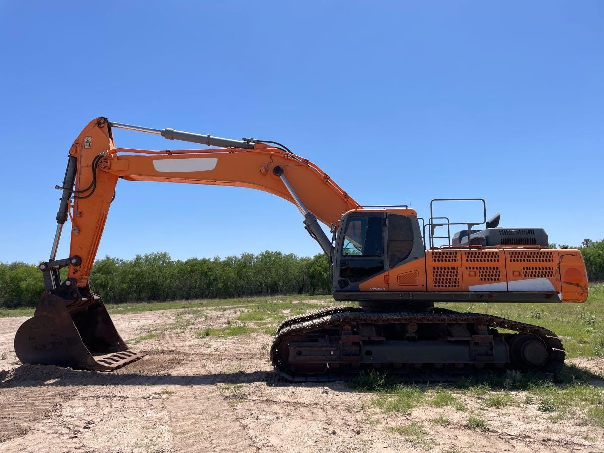 2015 DOOSAN DX530LC-5