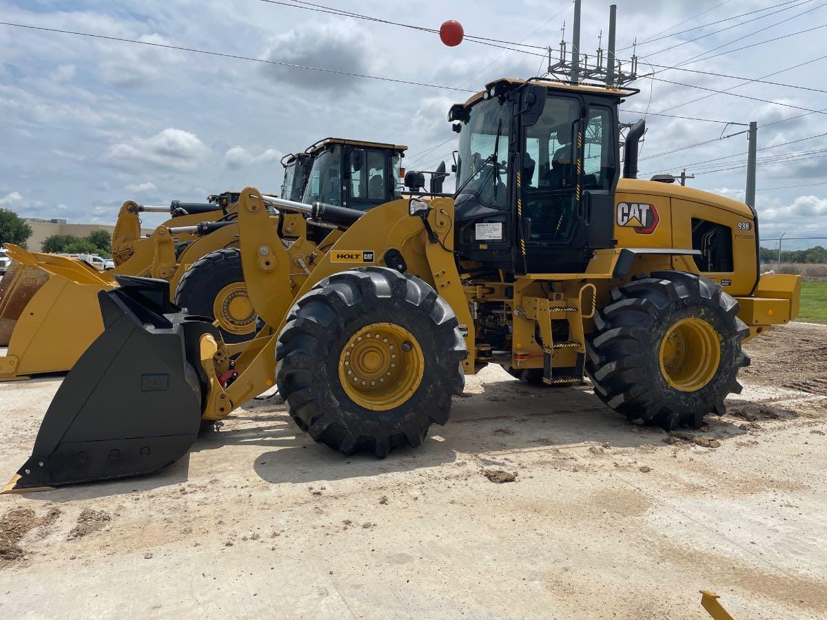 2025 CAT 938 QC