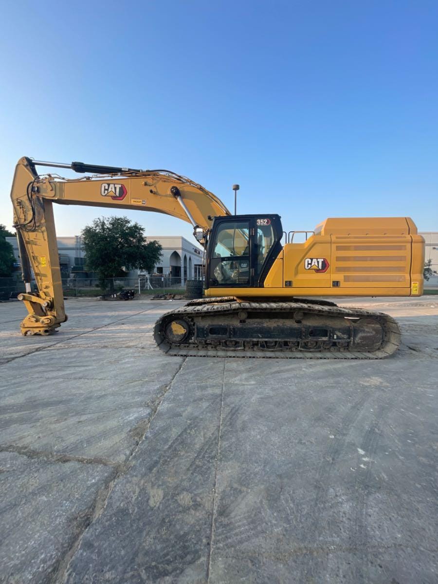 2023 CAT 352 12