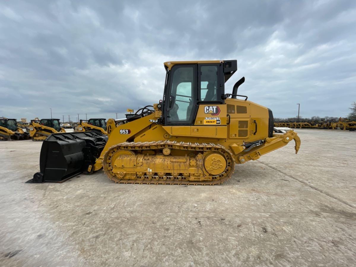 2024 CAT 953 QC