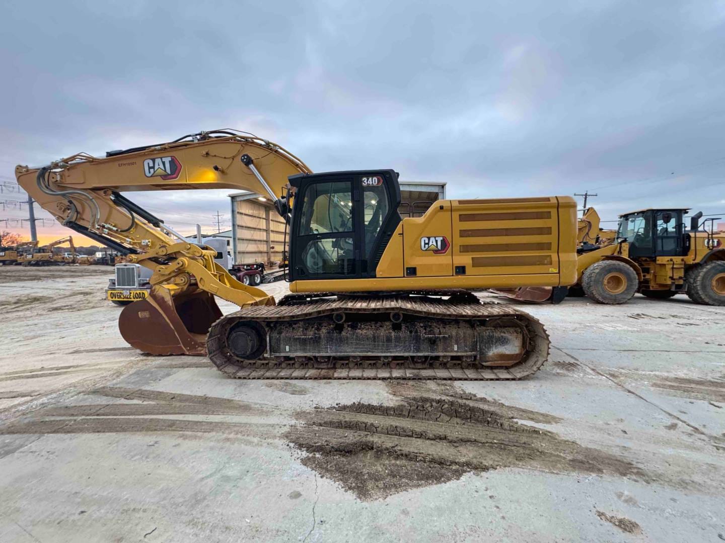 2023 CAT 340 10 TC