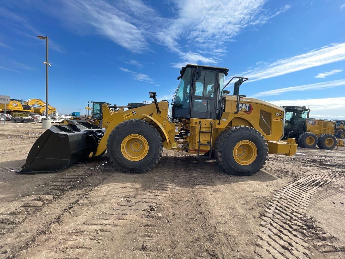 2025 CAT 950GC QC