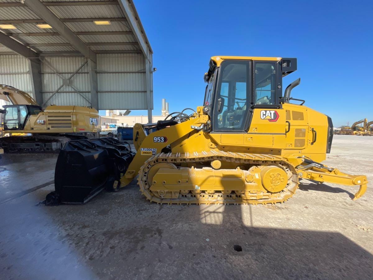 2024 CAT 953 QC