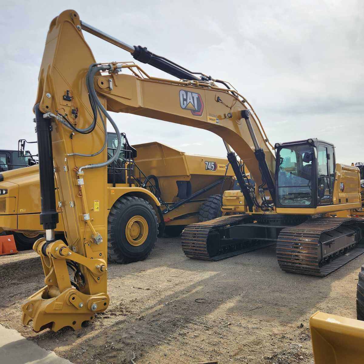 2024 CAT 336 10 TC