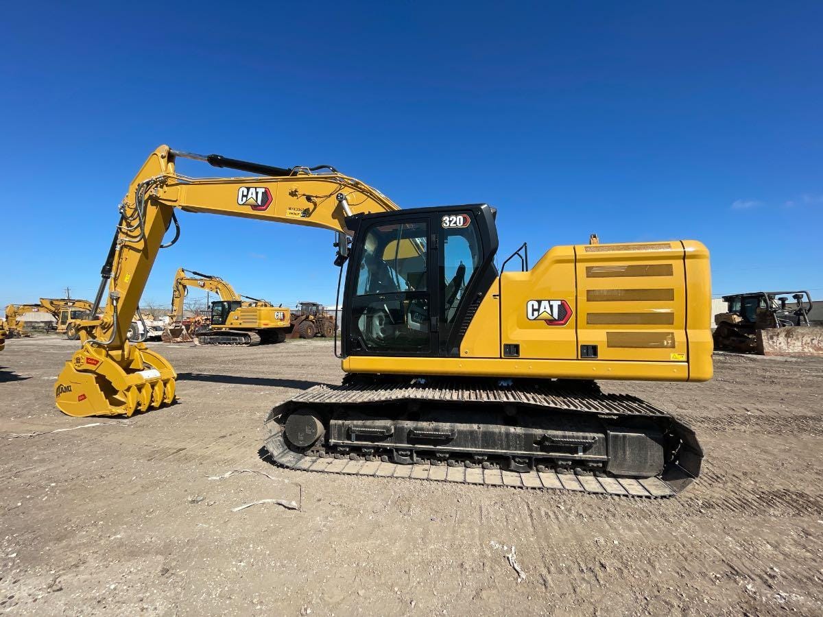 2023 CAT 320 TC