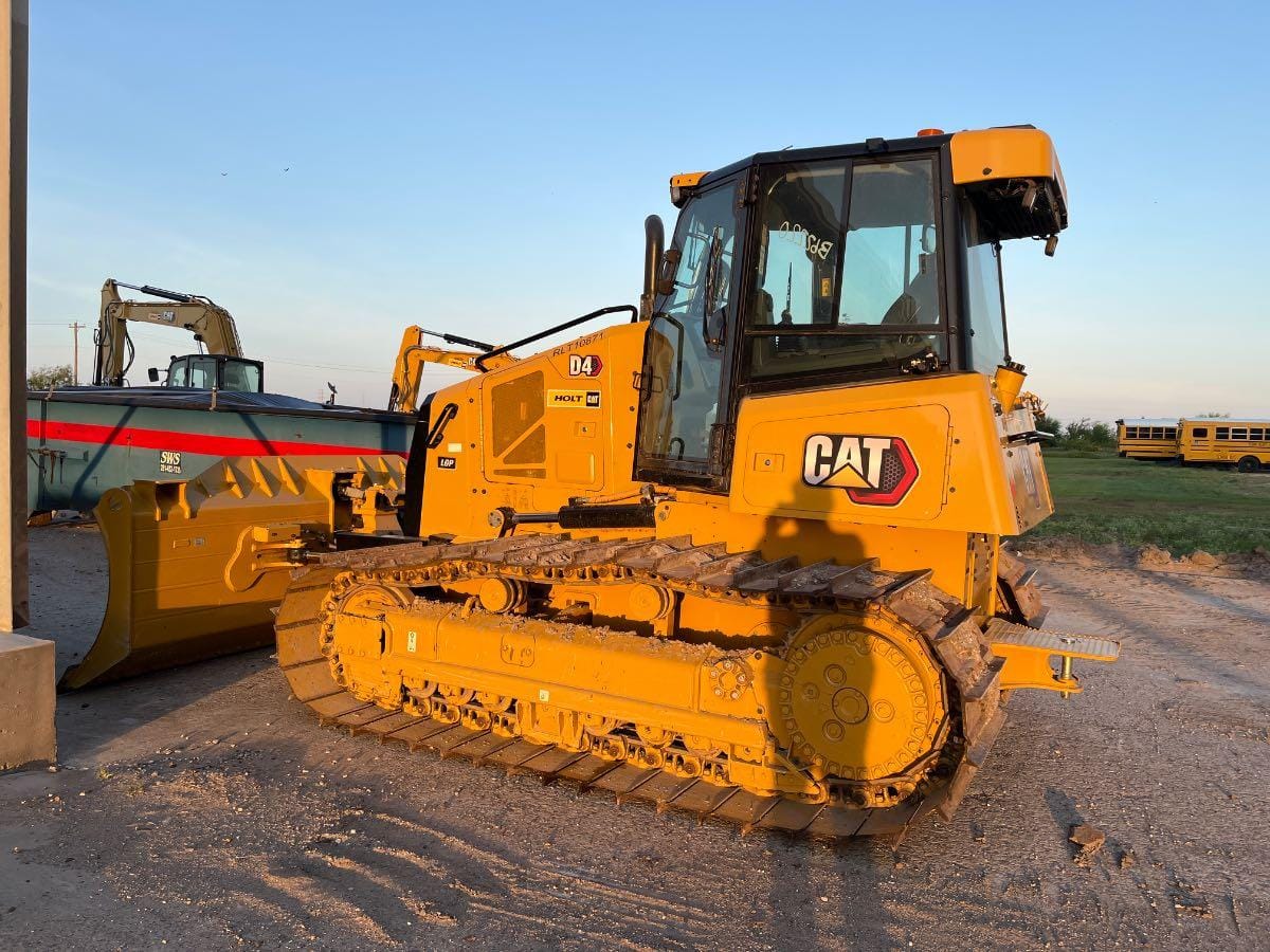 2024 CAT D4 LGPCAB