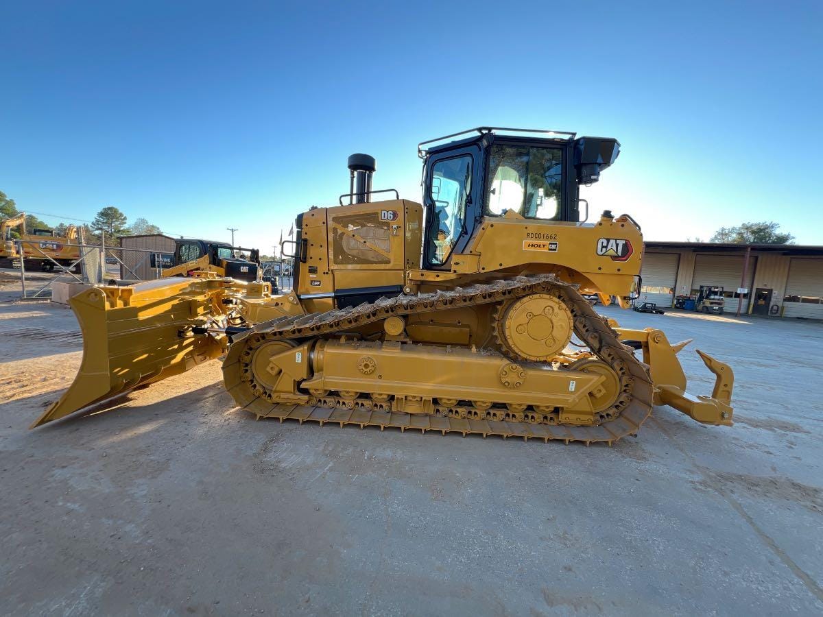 2025 CAT D6 LGPVP
