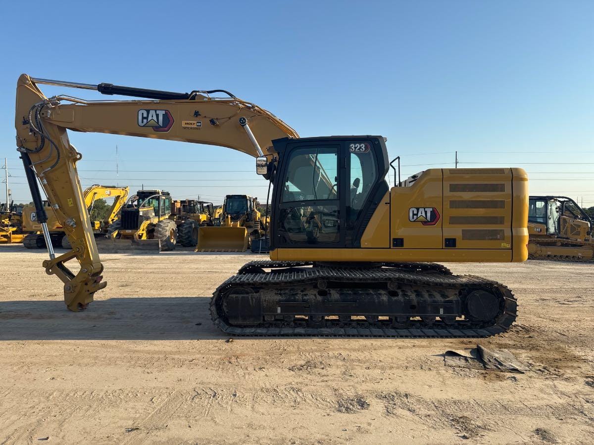 2024 CAT 323 TC