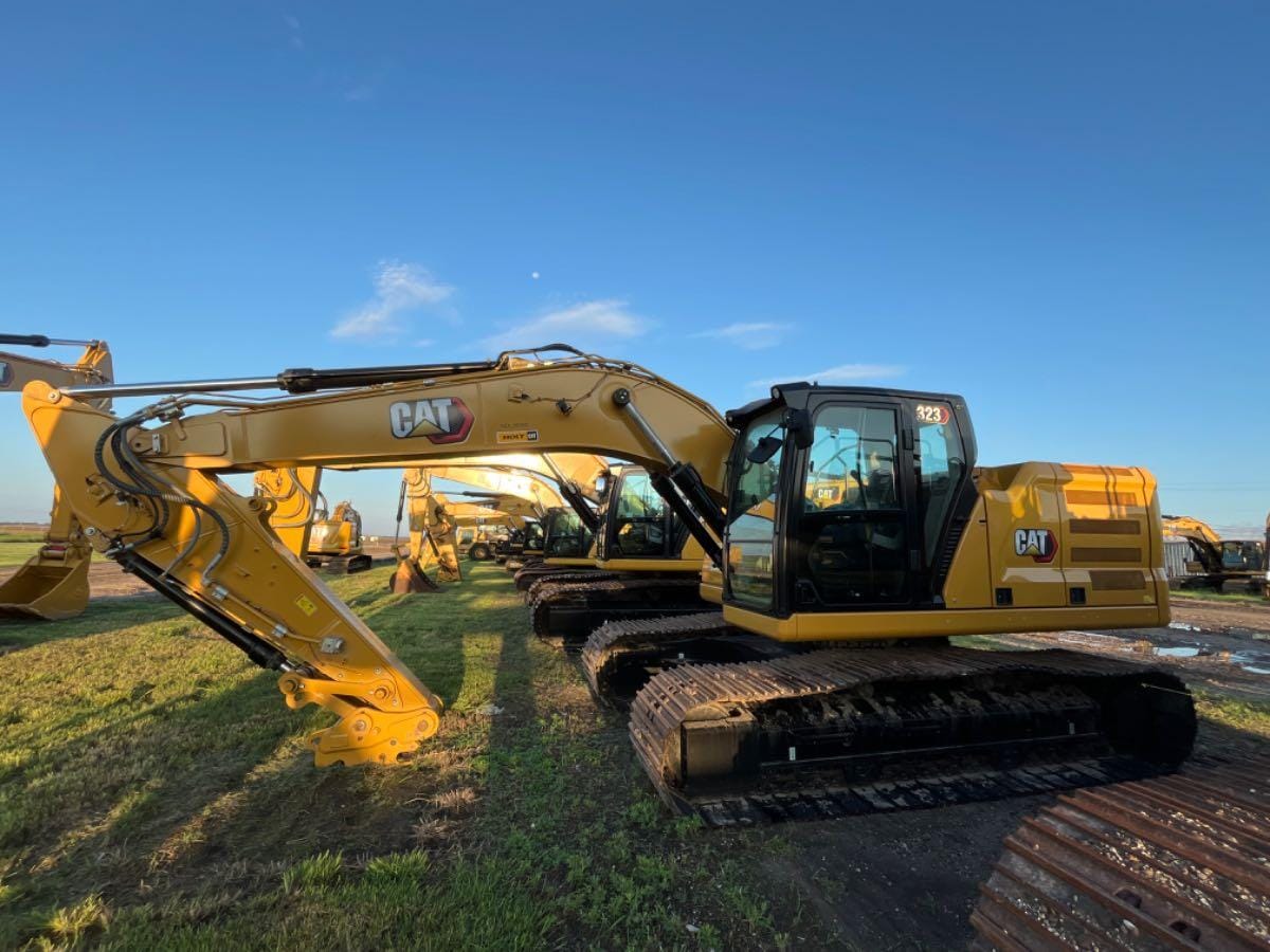 2023 CAT 323 TC