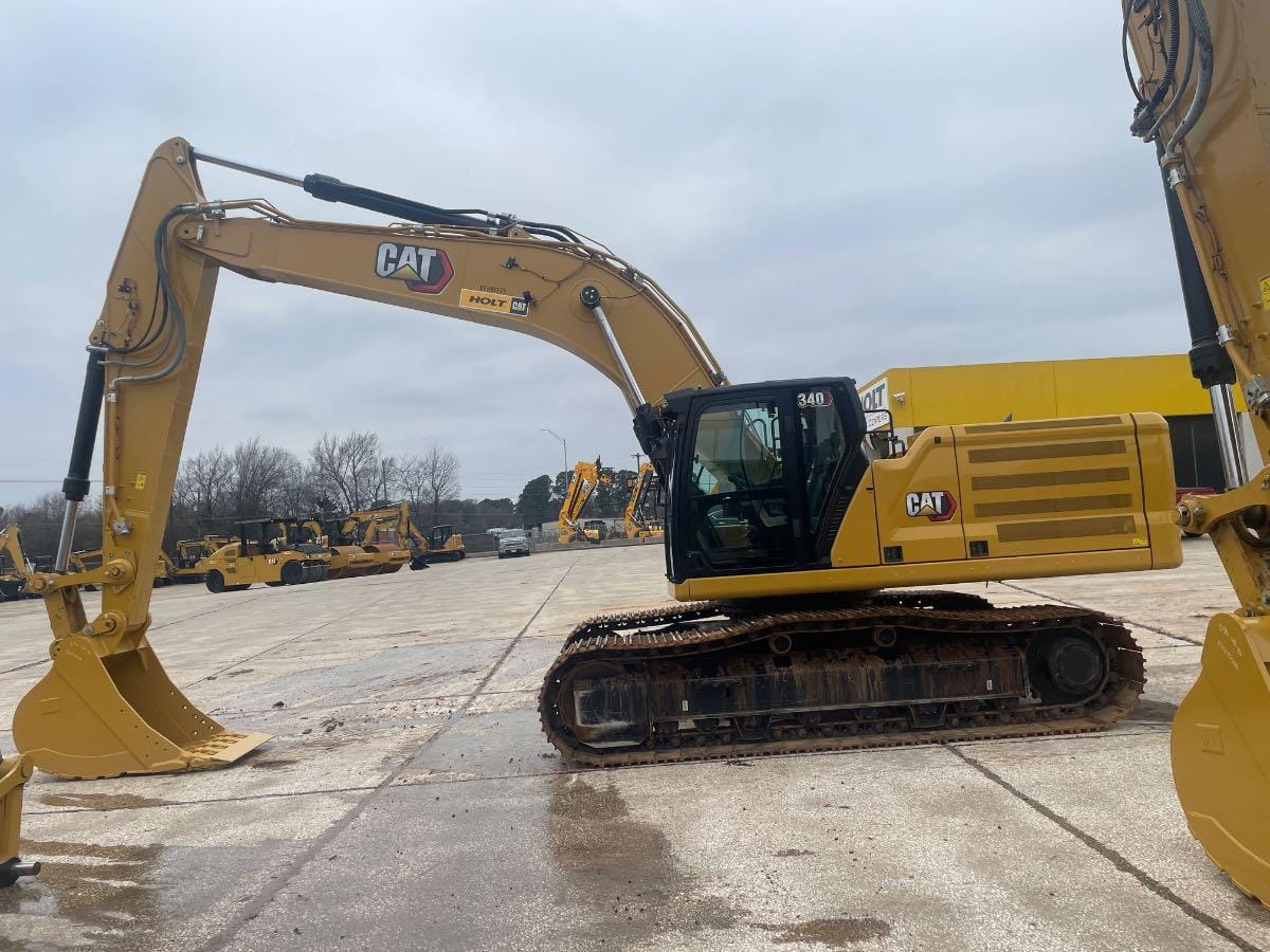 2023 CAT 340 12 TC