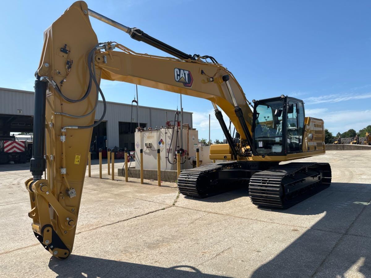 2024 CAT 330 TC