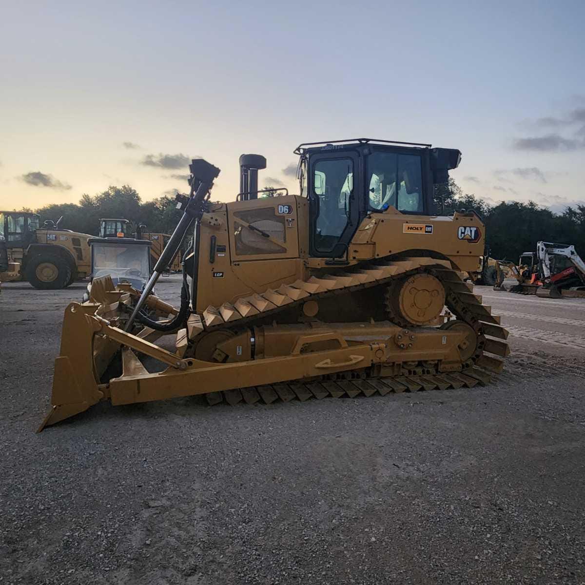 2024 CAT D6 LGP