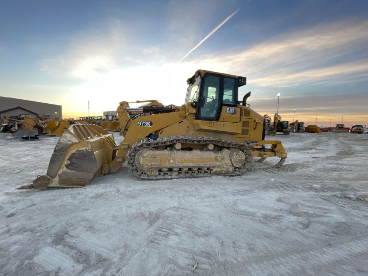 2023 CAT 973K
