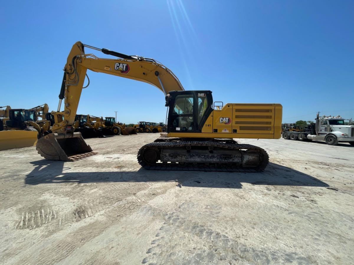2023 CAT 340 10 TC