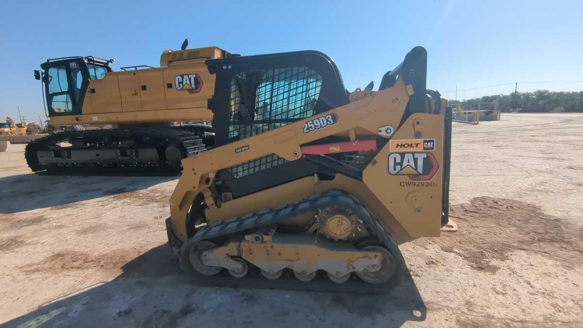 2023 CAT 259D CAB
