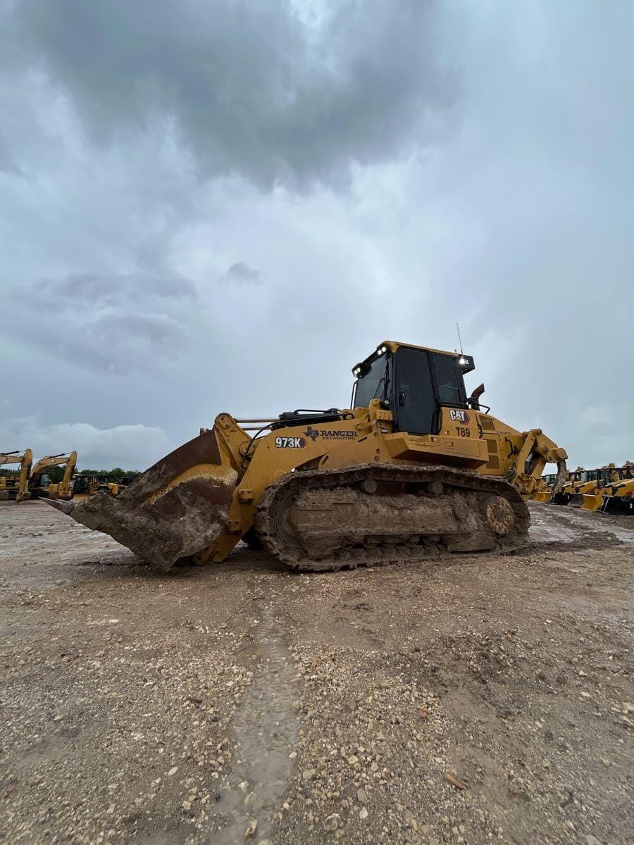 2023 CAT 973K