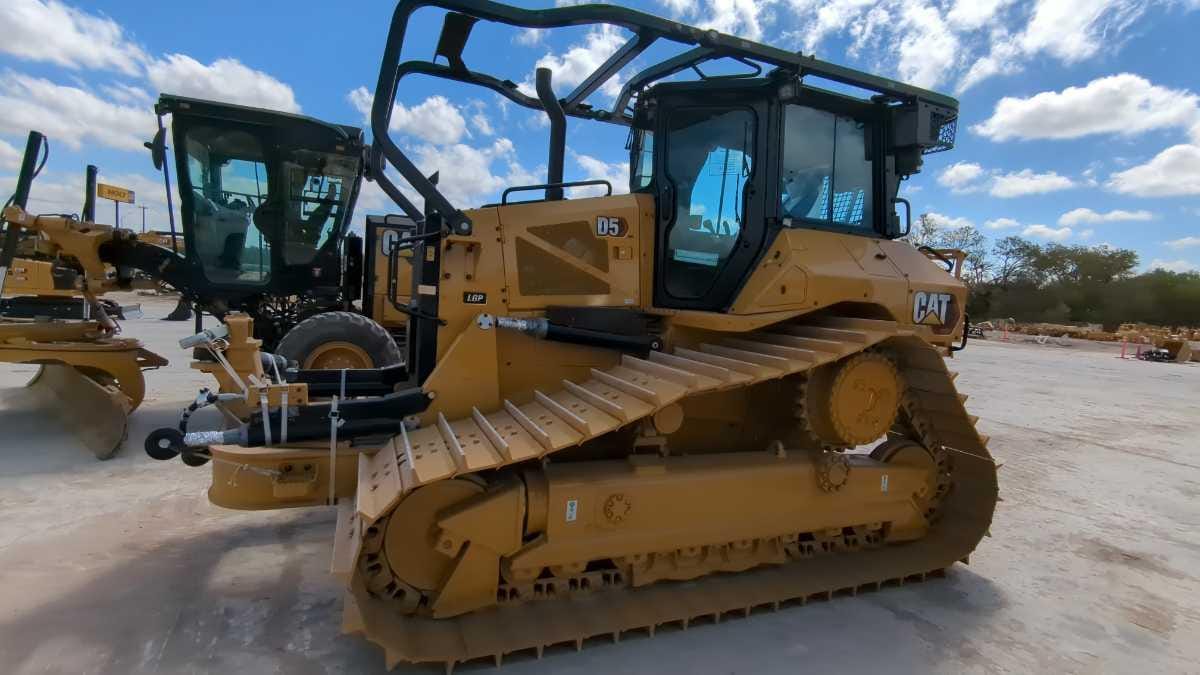 2023 CAT D5 LGPVP