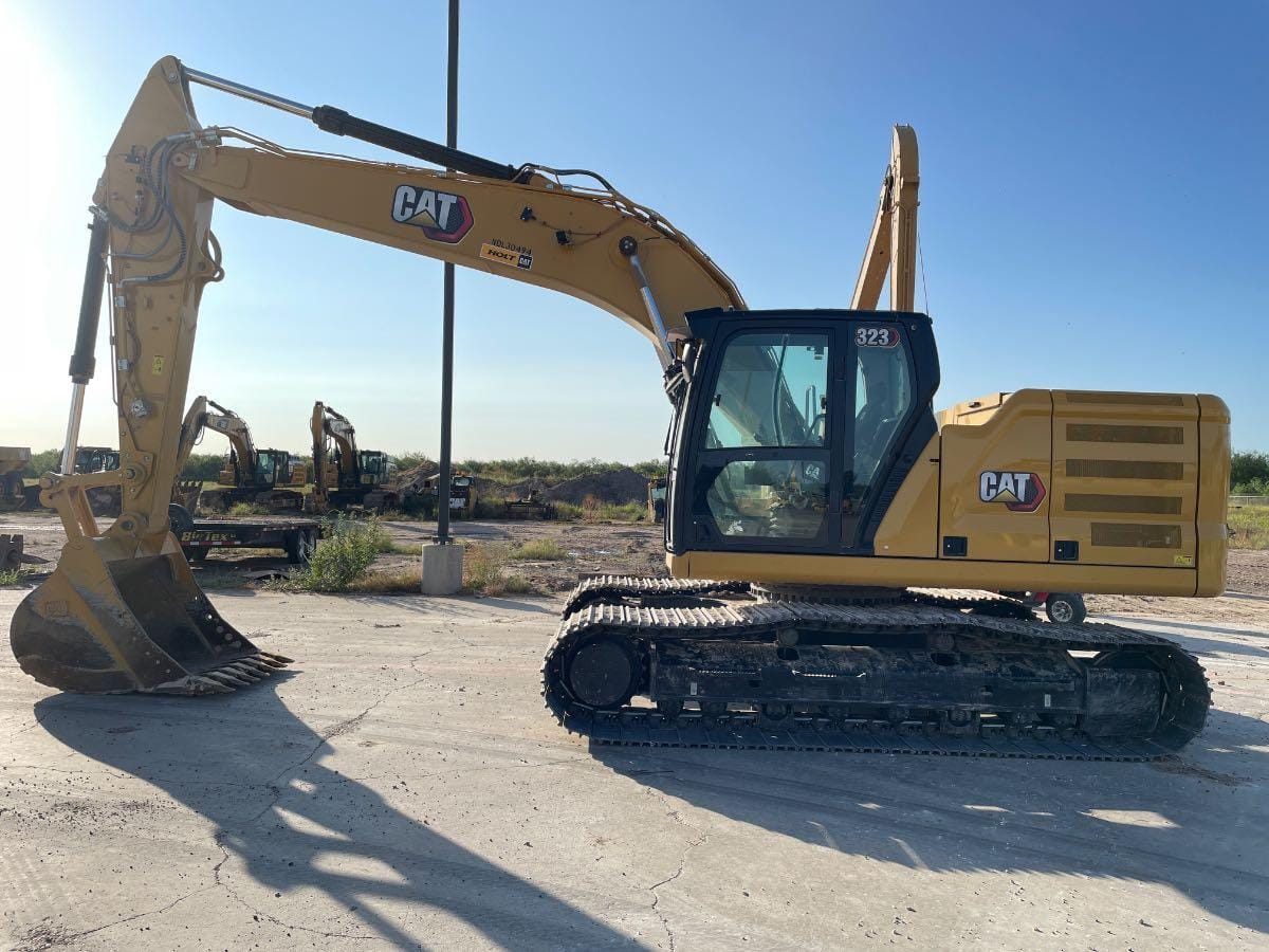 2024 CAT 323 TC
