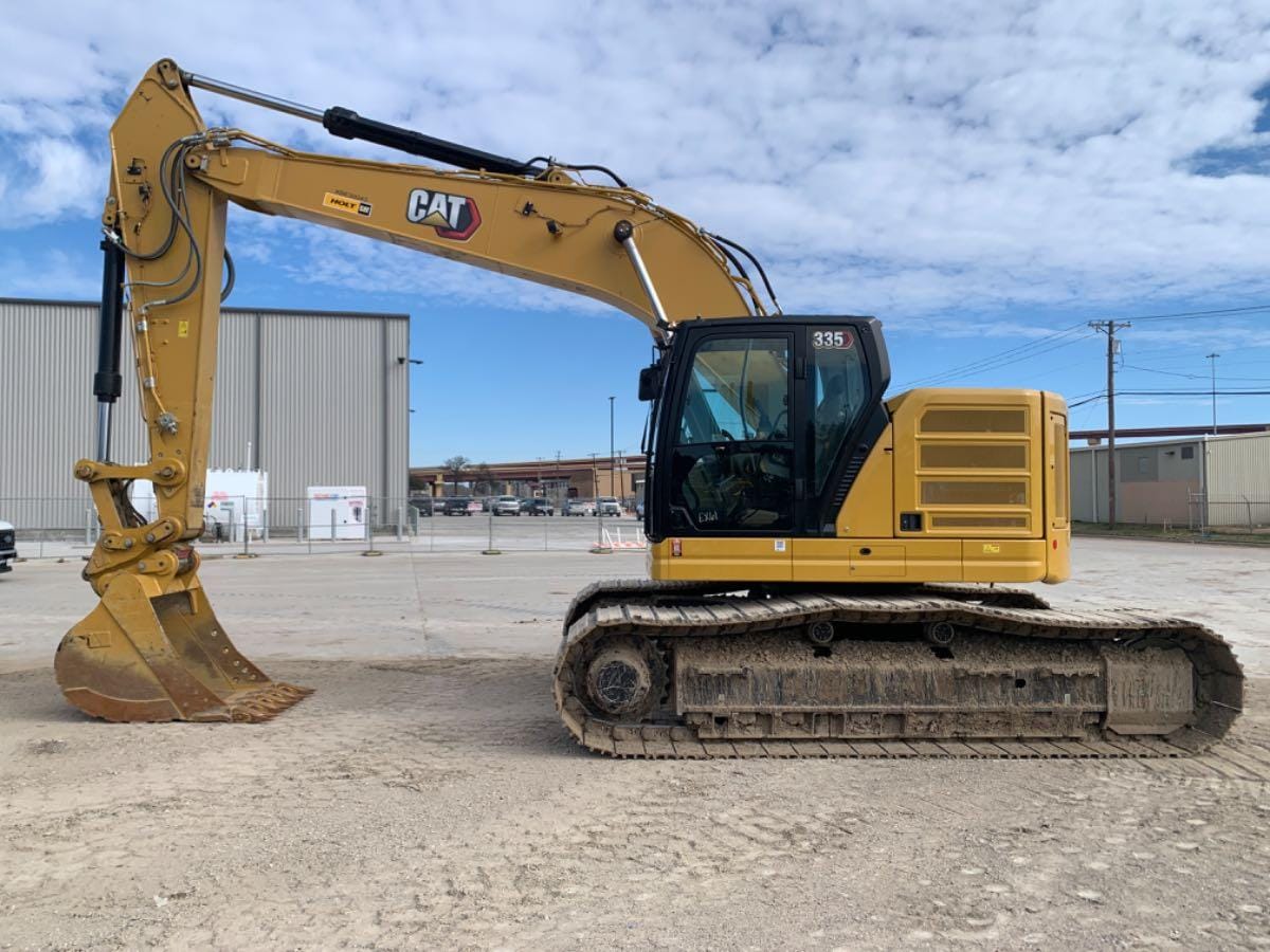 2024 CAT 335 TC