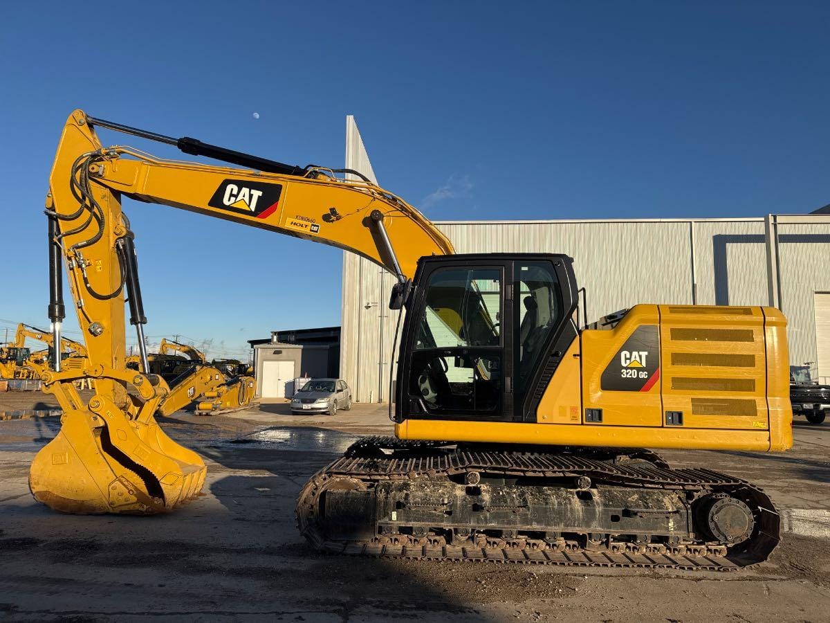 2023 CAT 320 TC