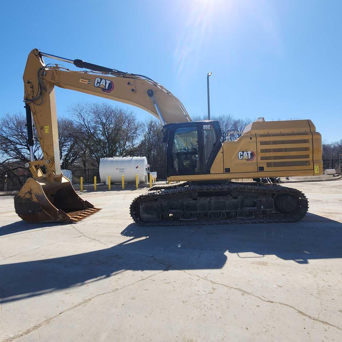 2024 CAT 352 12 3D