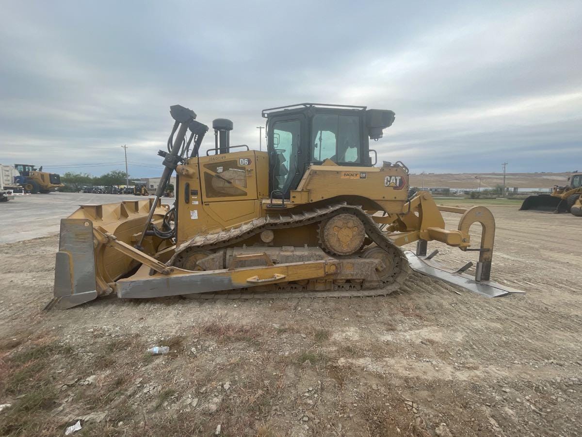 2024 CAT D6