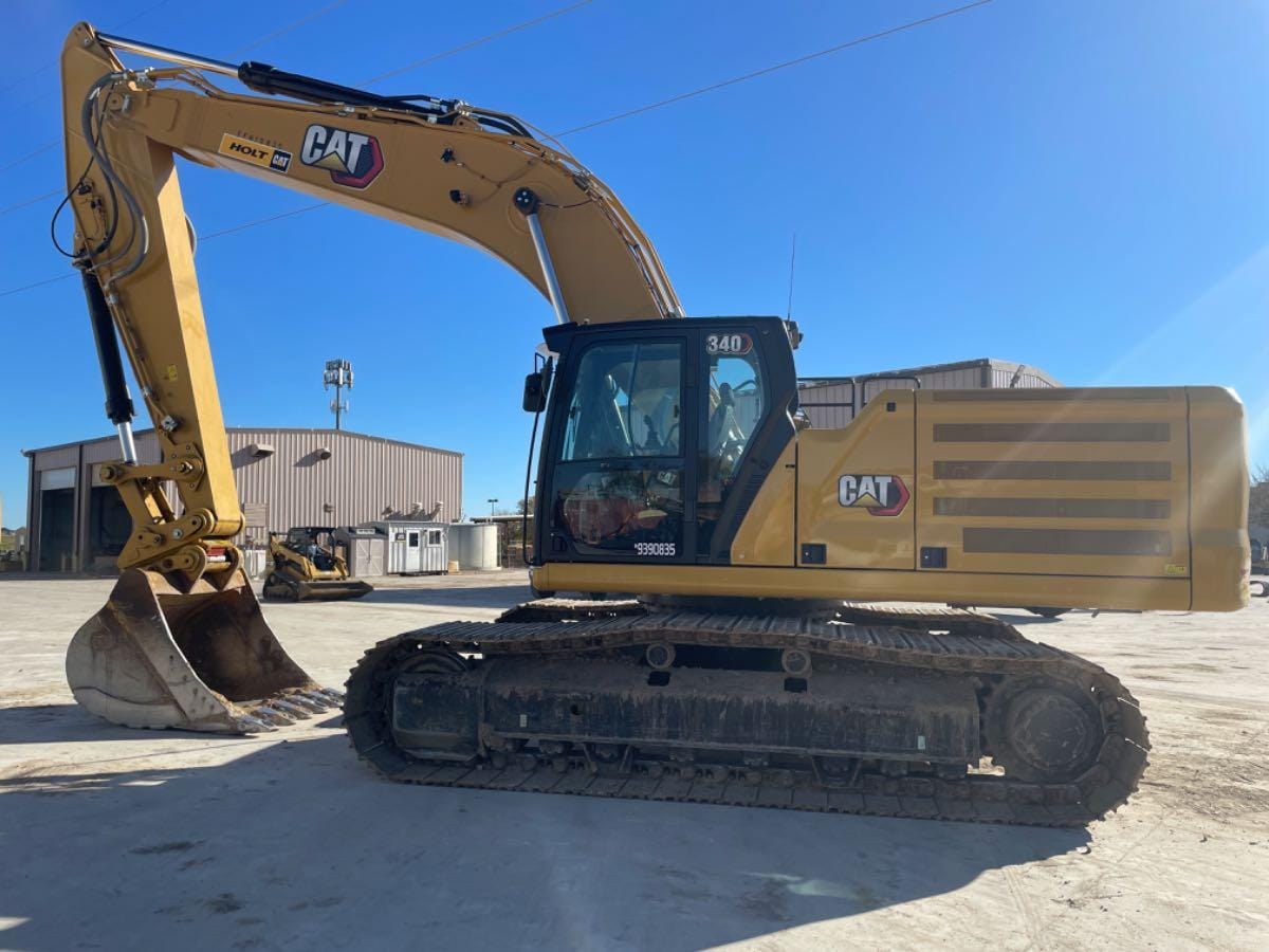 2024 CAT 340 12 TC