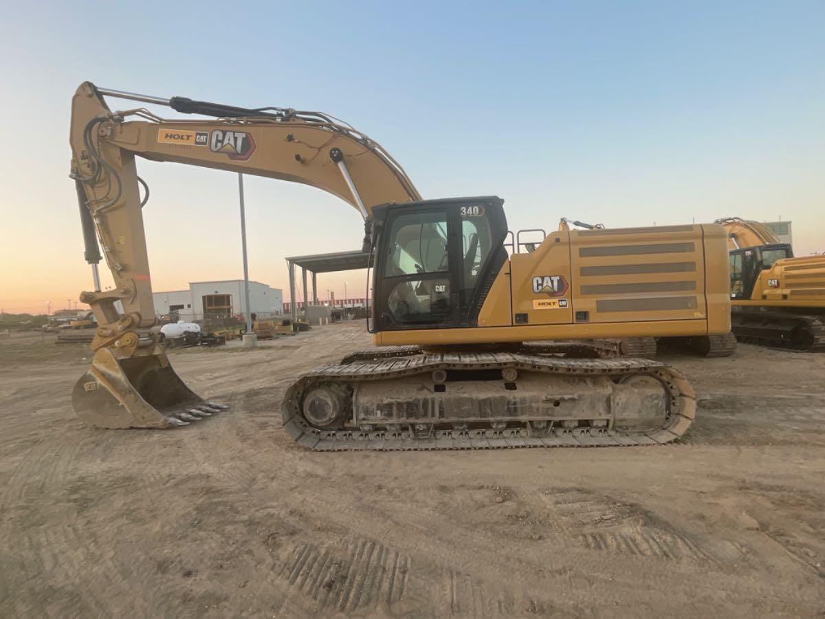 2023 CAT 340 10 TC