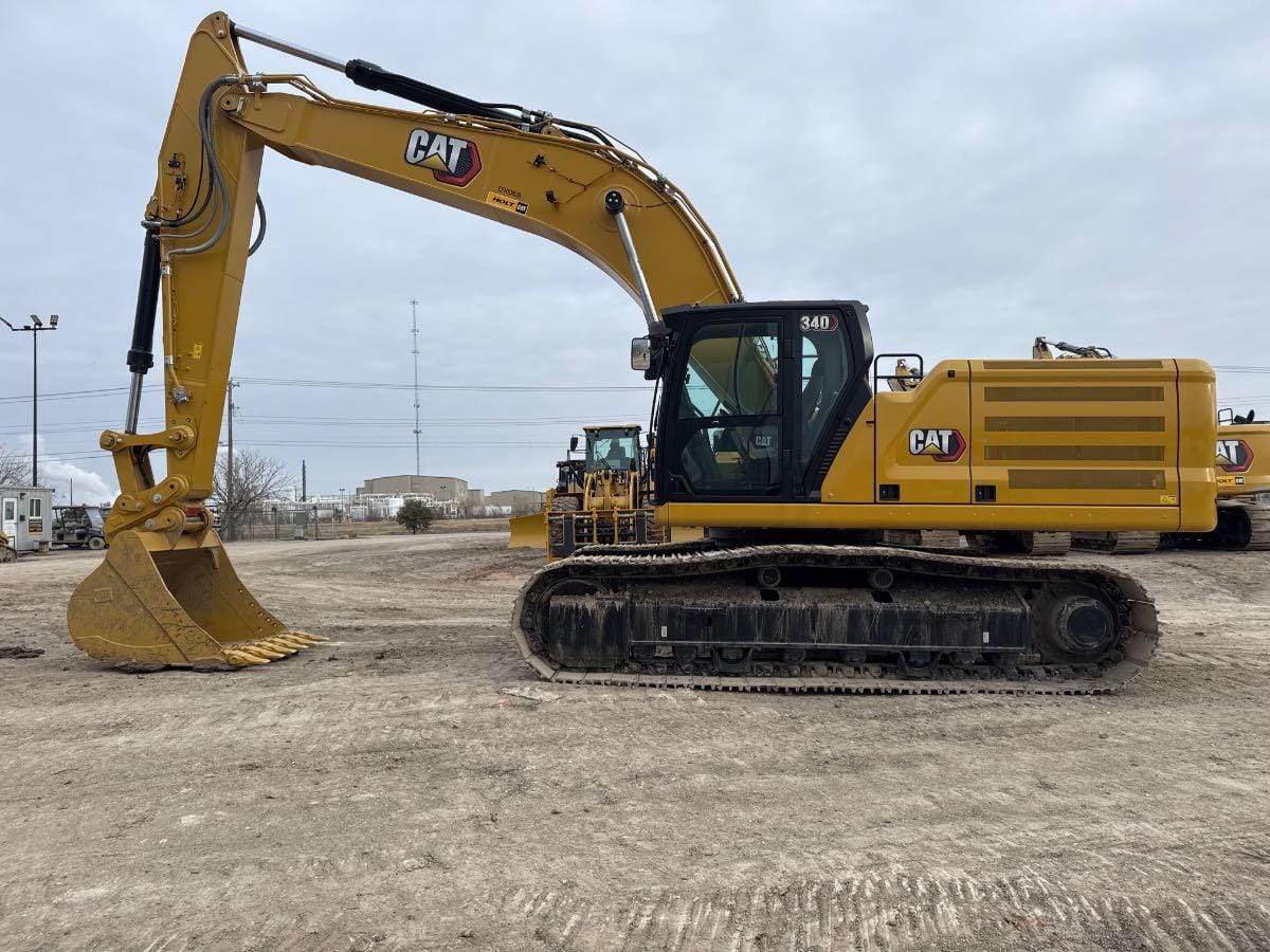 2023 CAT 340 12 TC