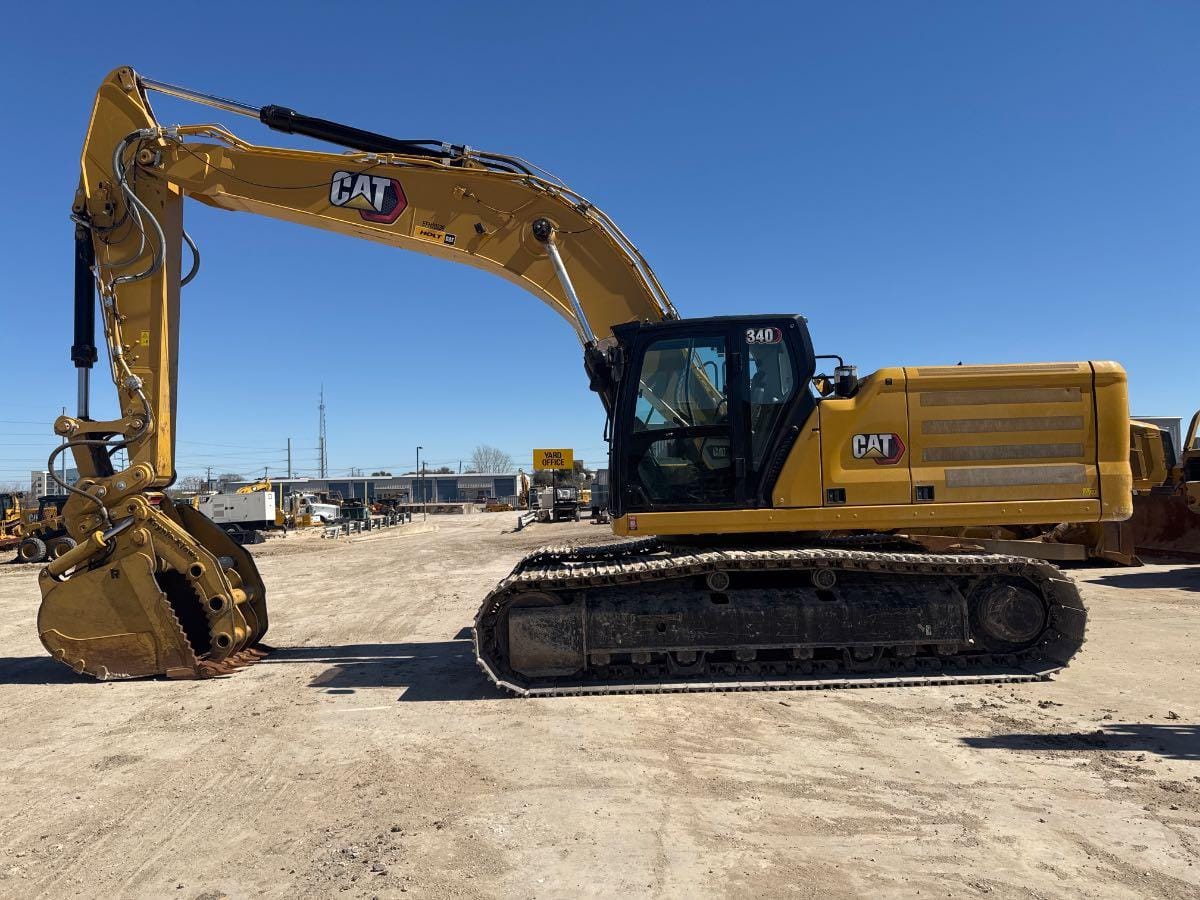 2023 CAT 340 10 TC