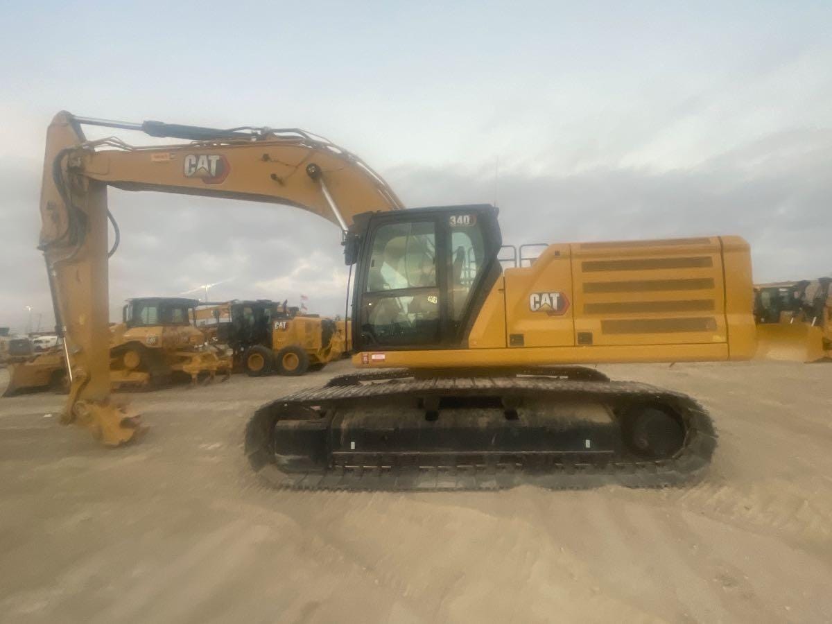 2023 CAT 340 10