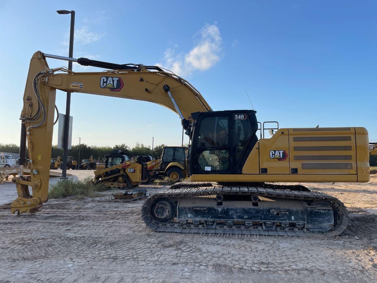 2023 CAT 340 10 TC