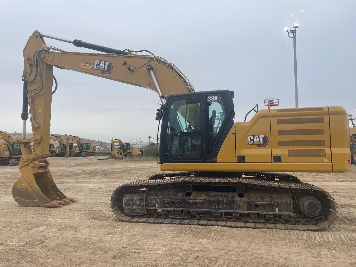 2023 CAT 330 TC