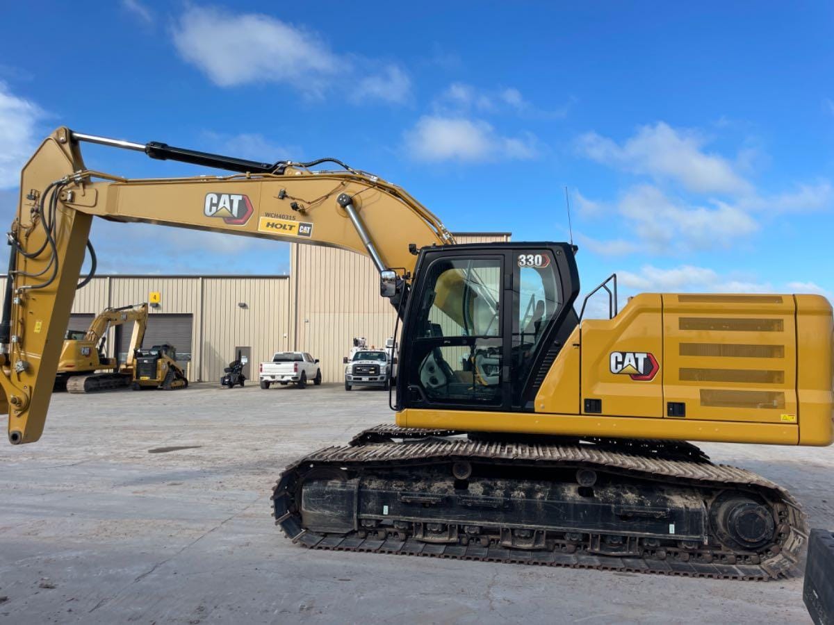 2023 CAT 330 TC