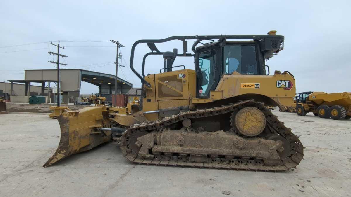 2023 CAT D6 VP3