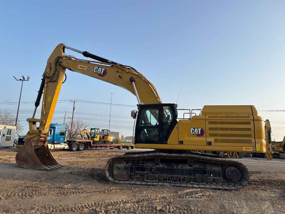 2023 CAT 352 12 TC