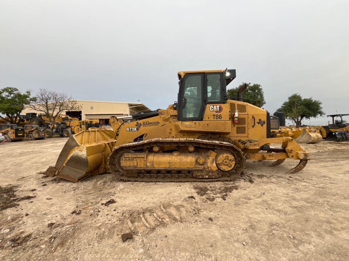2023 CAT 973K