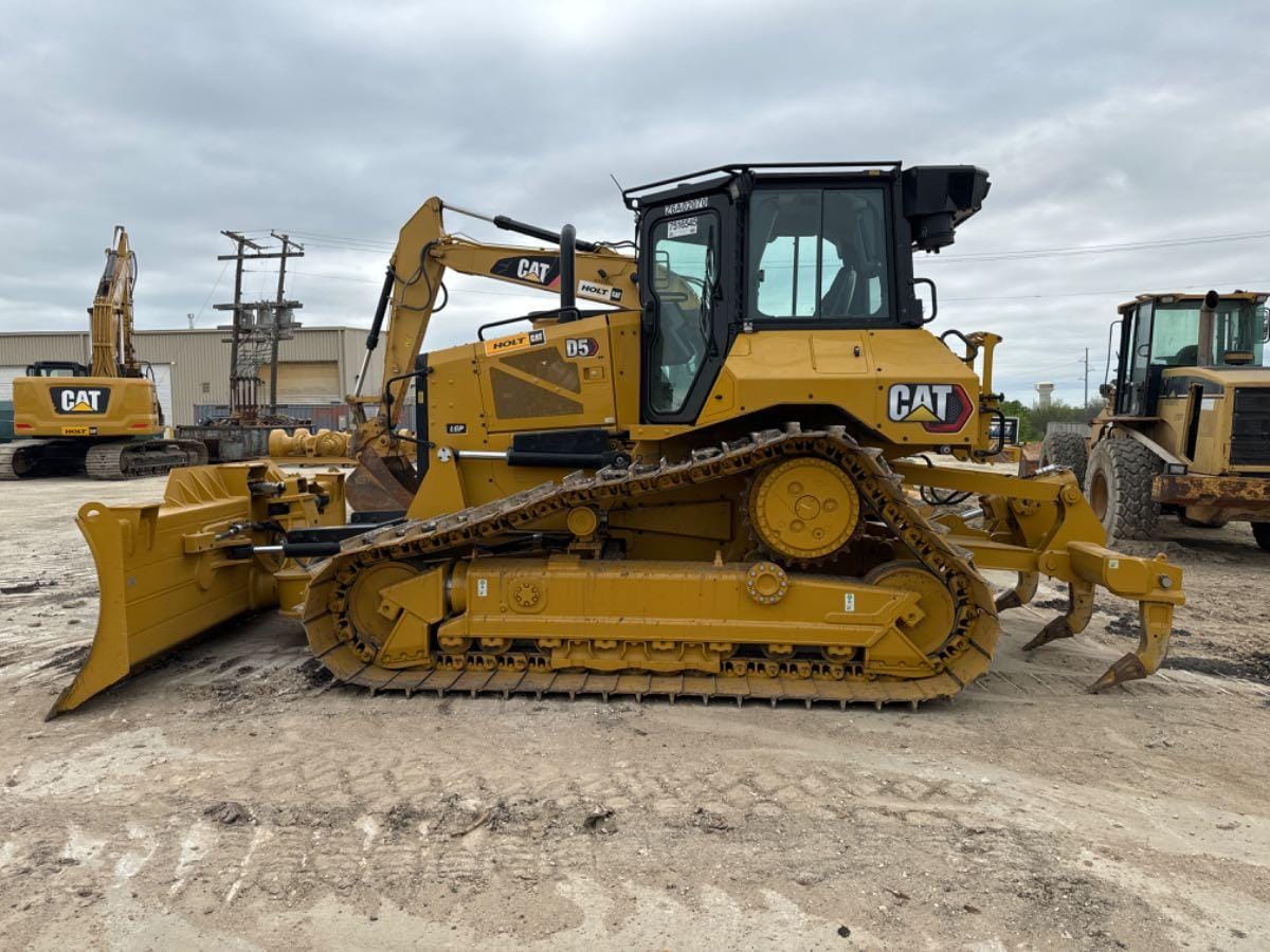 2023 CAT D5 LGPVP3
