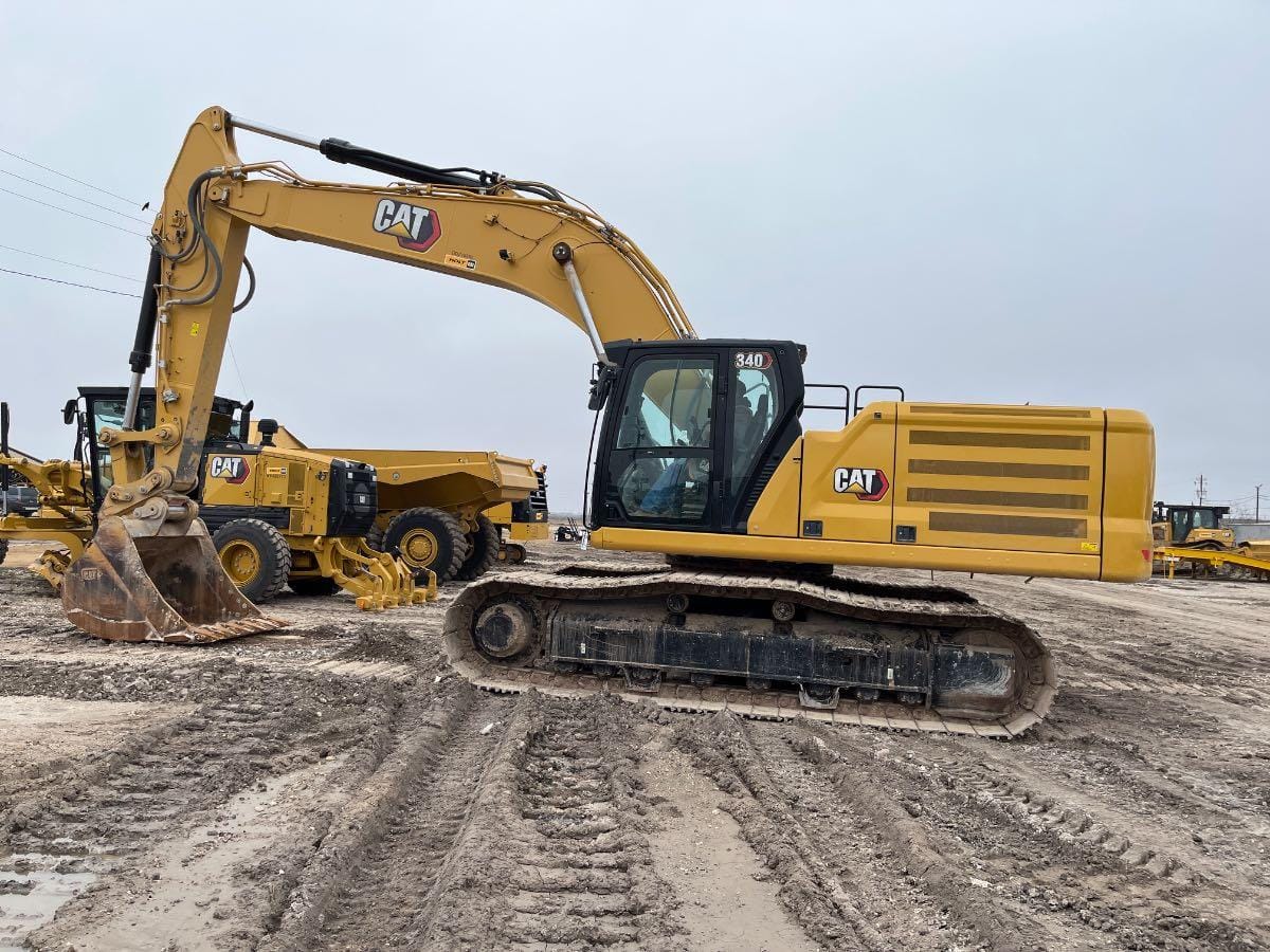 2023 CAT 340 10 TC